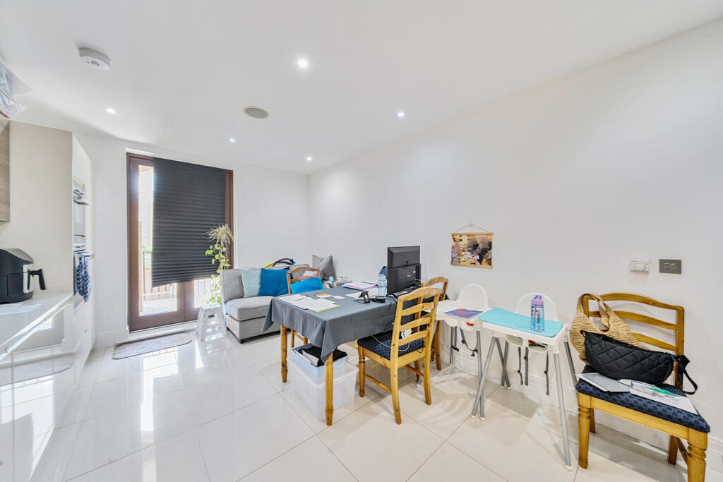 25-681b37cca32f5-...