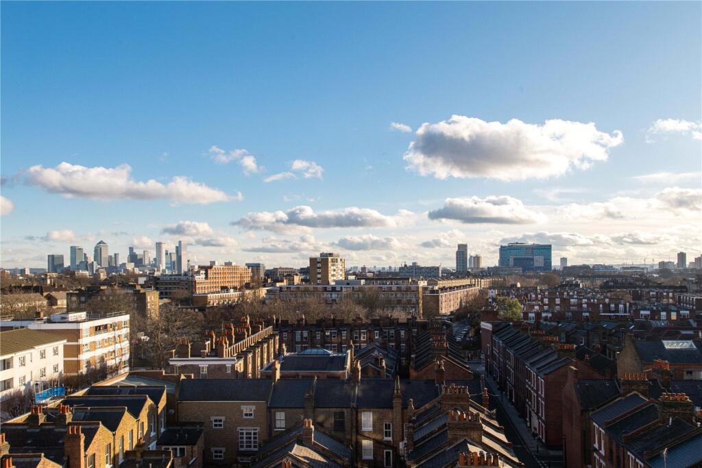 Keeling House, E2