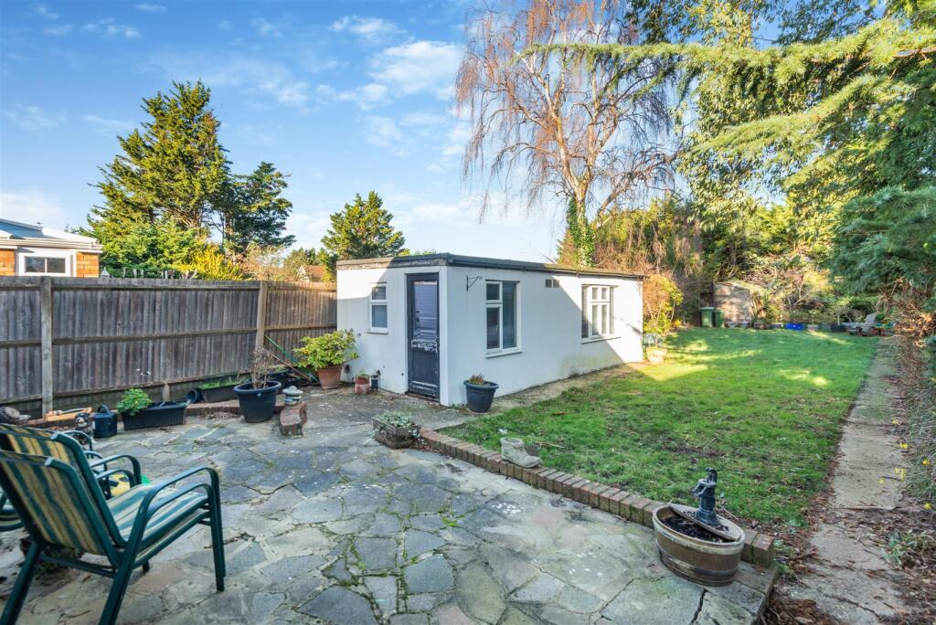 8581145-exterior08.jpg