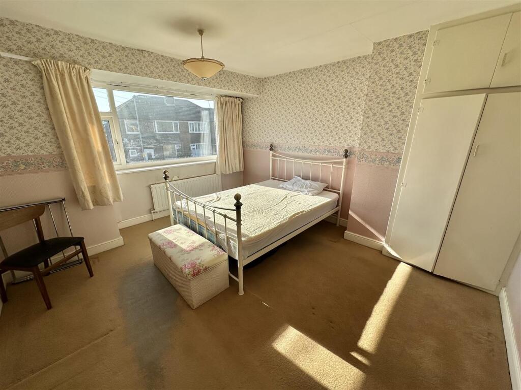 Bramleys Estate Agents - Water Royd Avenue (14).jp