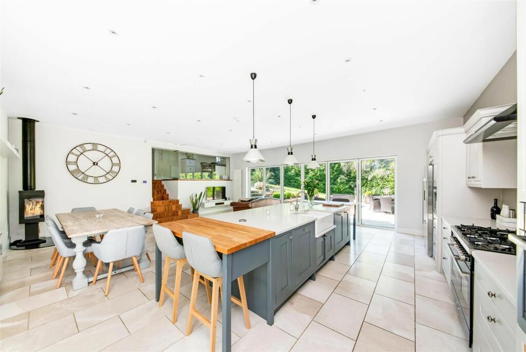 DINING / LIVING / KITCHEN