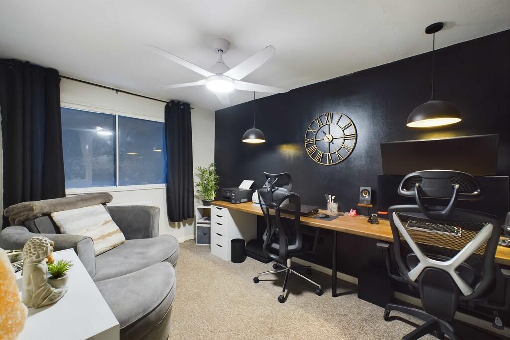 CAM01689G0-PR0444...