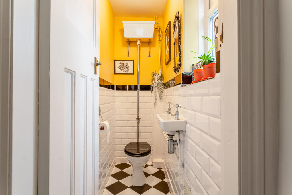 downstairs wc