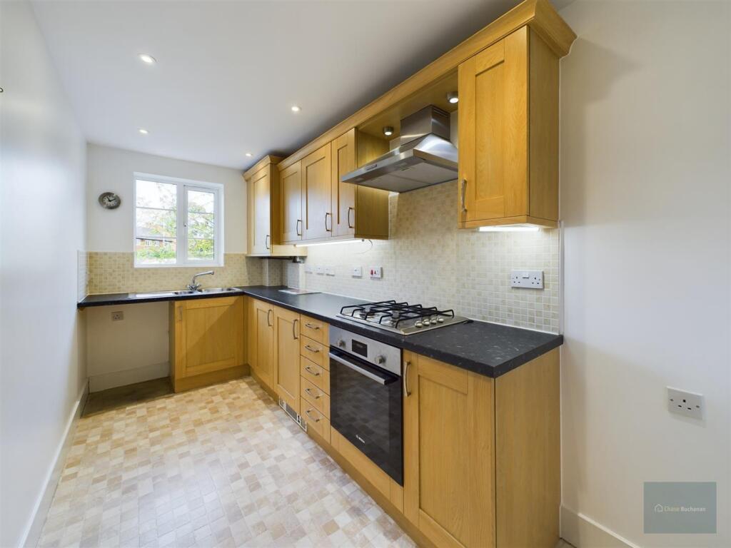 CAM02563G0-PR0048-ST