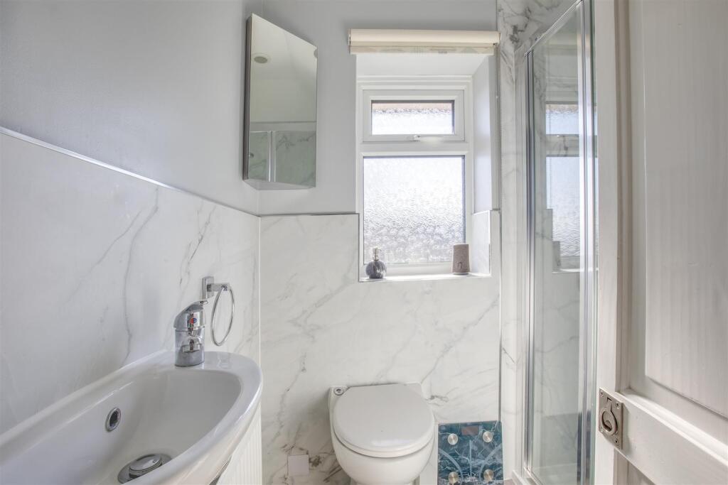 3 Jubilee Road, HP13 5TP-7.jpg