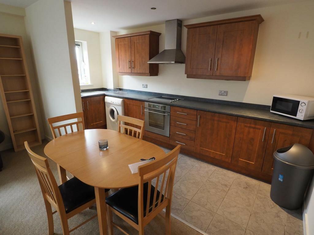 Kitchen/Dining Area