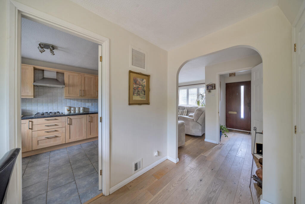 1346422-14-68b5a6...