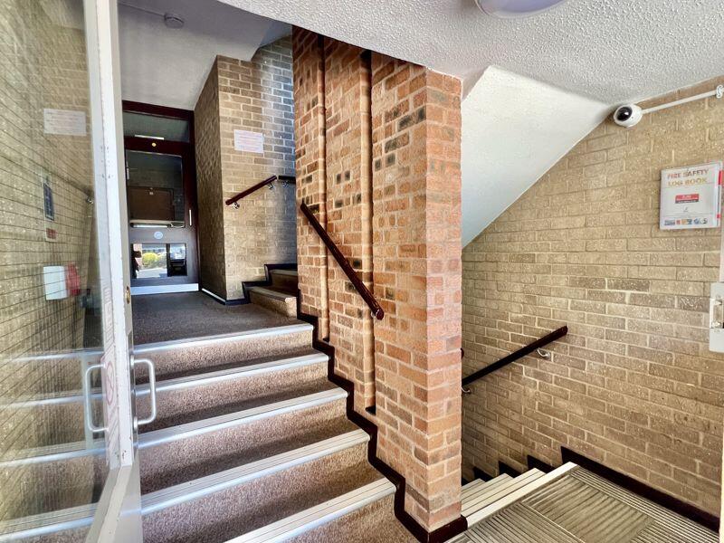 COMMUNAL ENTRANCE