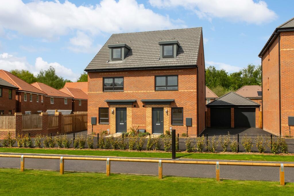 The Spires Chesterfield  Street Scene