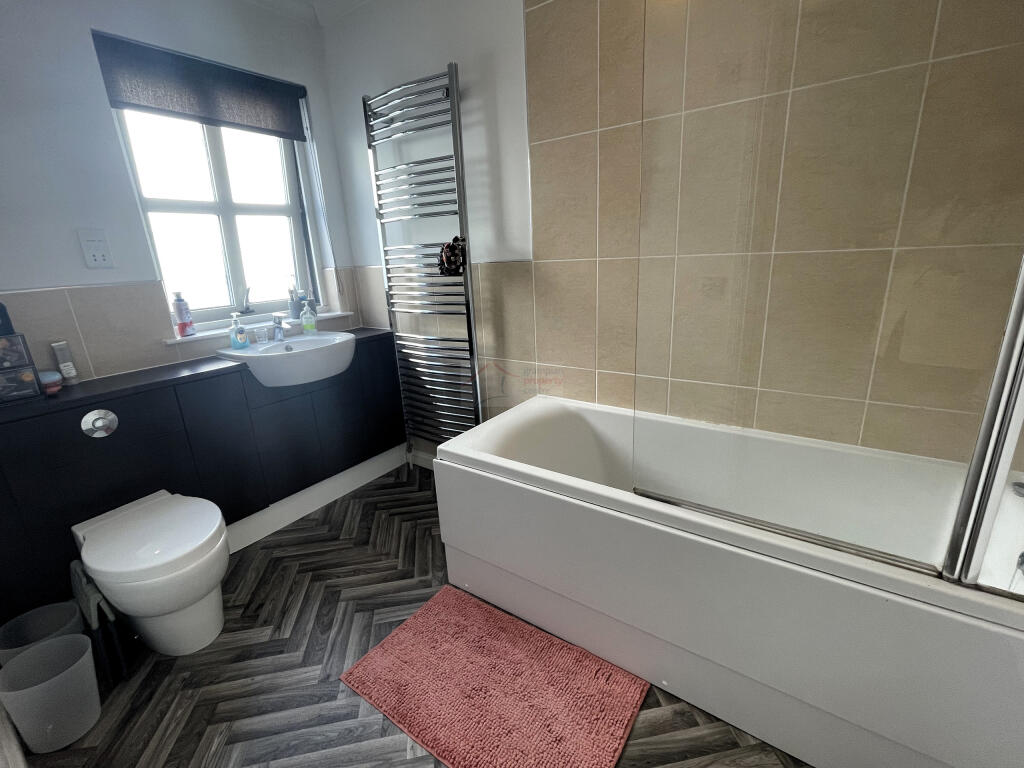 Bathroom.JPG