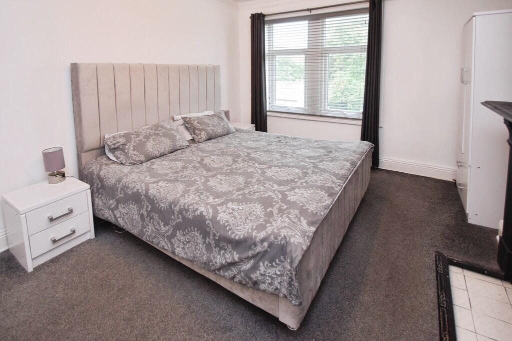 a7318d42-Bedroom ...