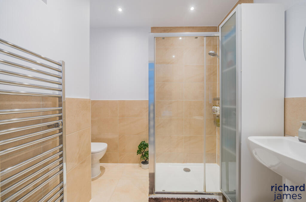 eb94430ba9cb4f7981a35c211ed7833f