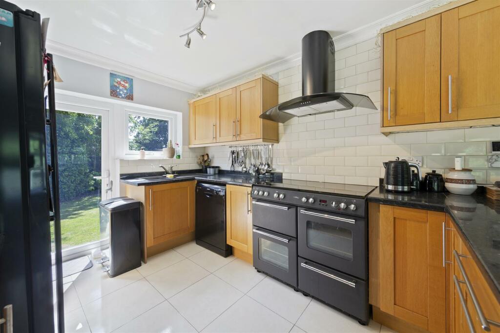 222BartonRdWeb19.jpg