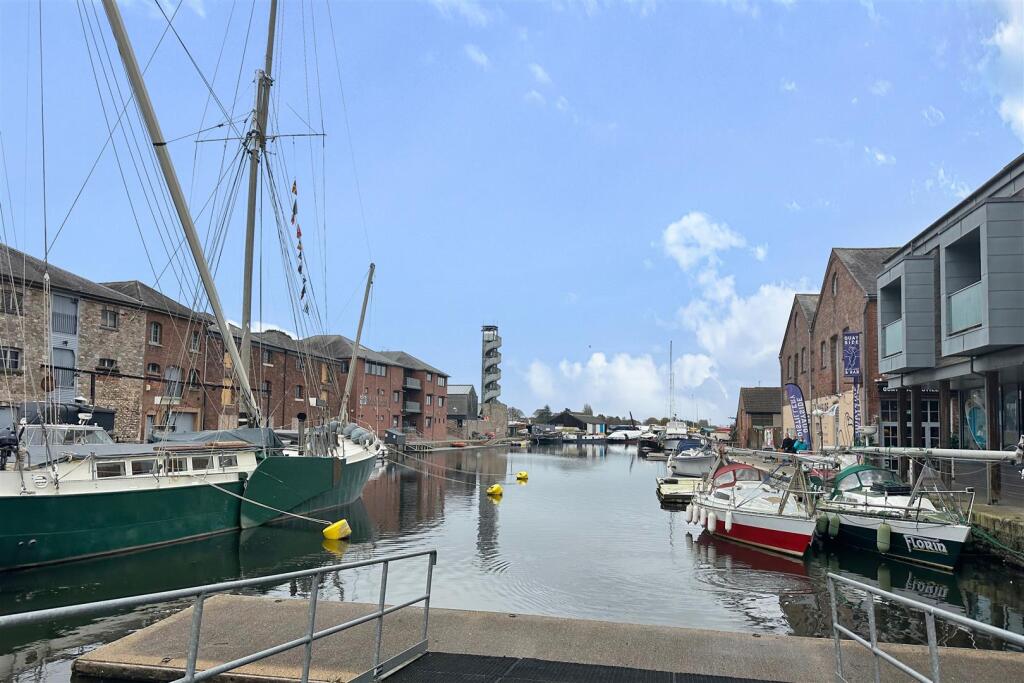 12 Waterside - 10.jpeg