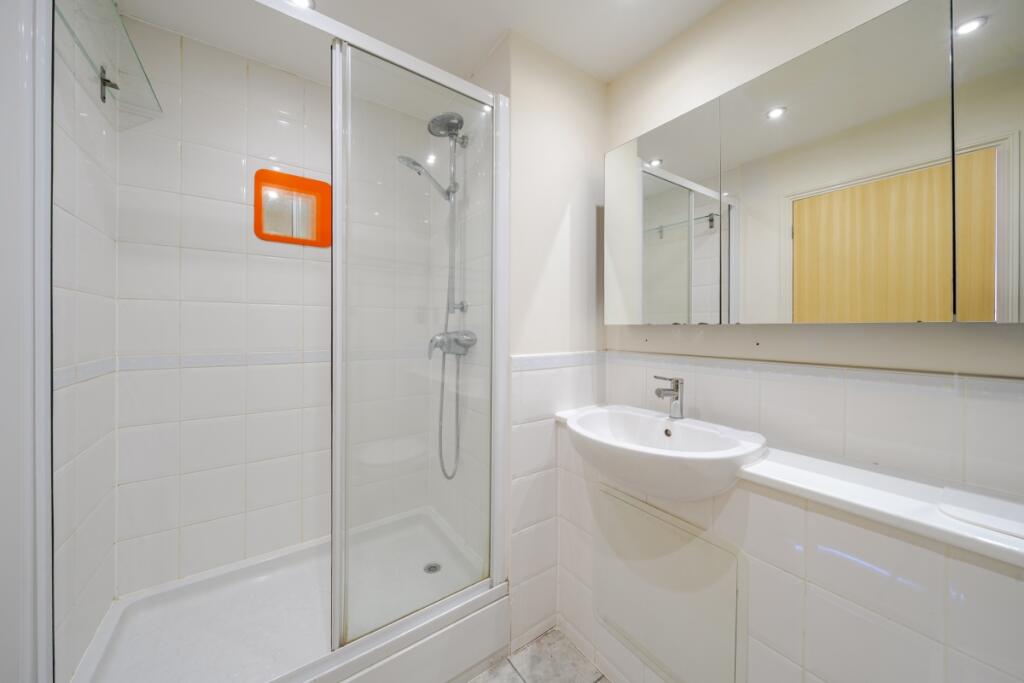 1369552-15-68ef7c...