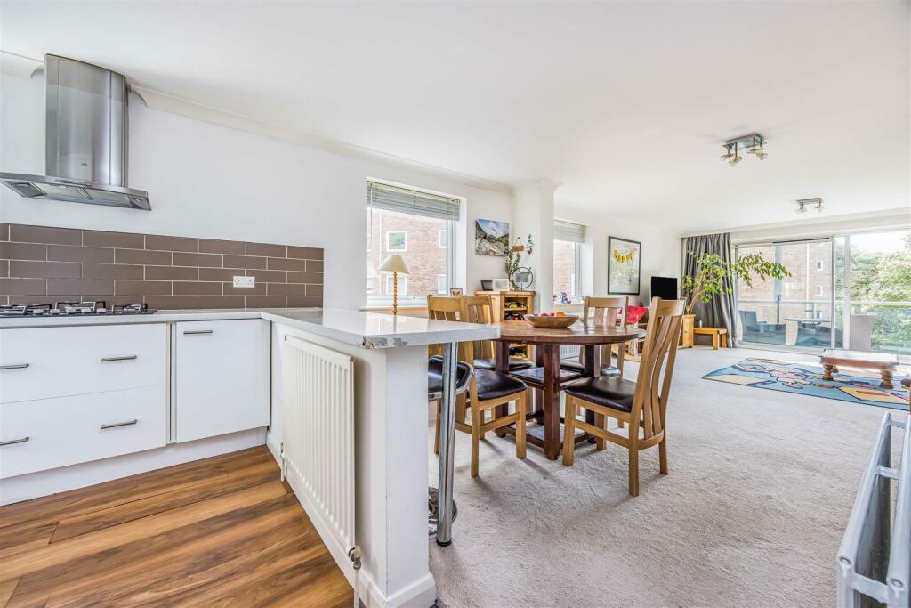 19 Viewpoint, 7 Sandbourne Road, Bournemouth-Small