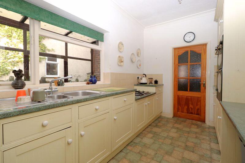 Breakfast Kitchen 