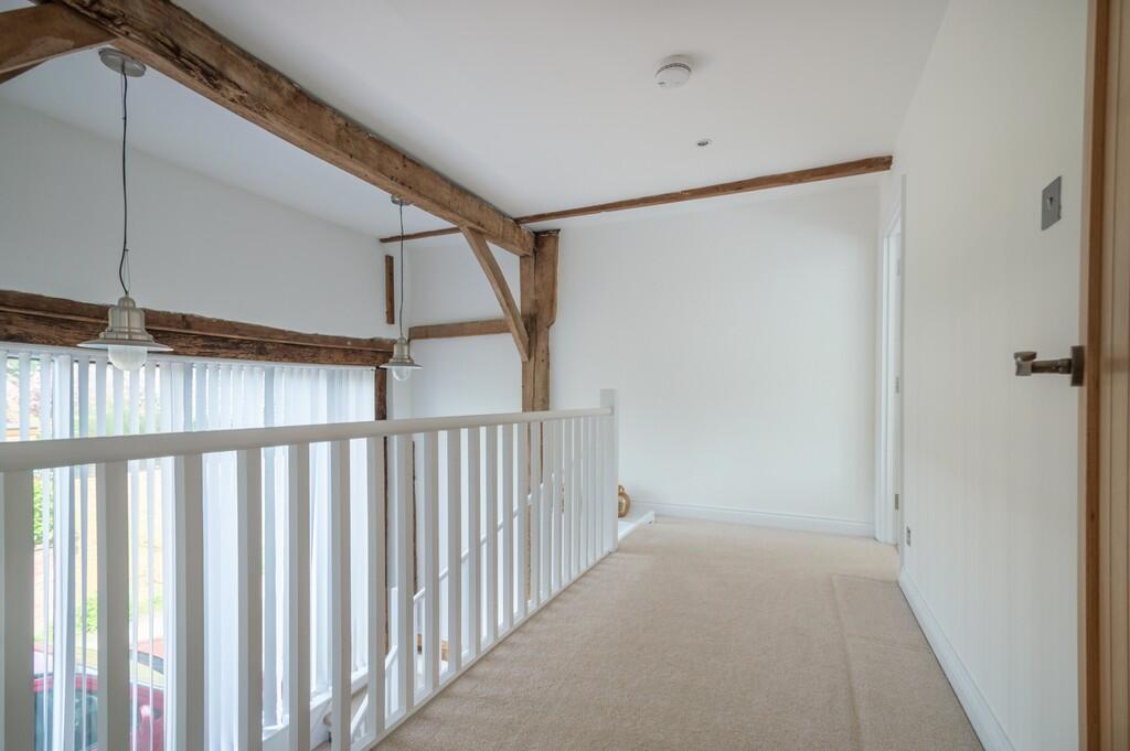 2 Manor Farm Barn...
