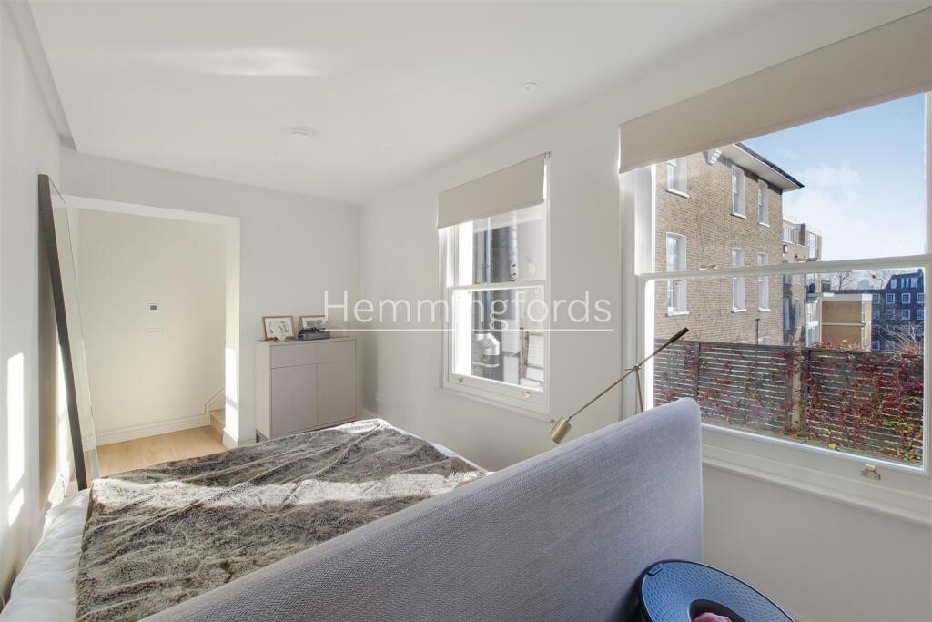 4_Bedroom-1.jpg