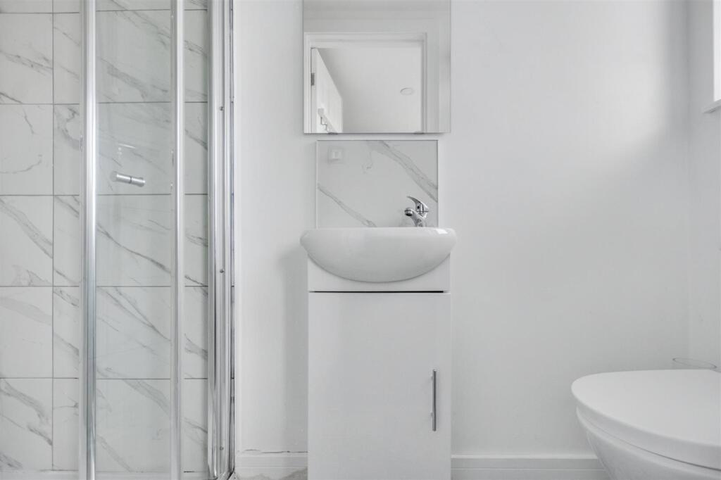 En Suite 5.jpeg