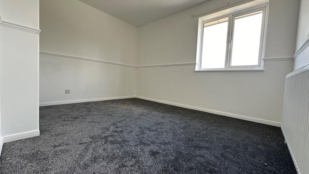 Master Bedroom Vi...