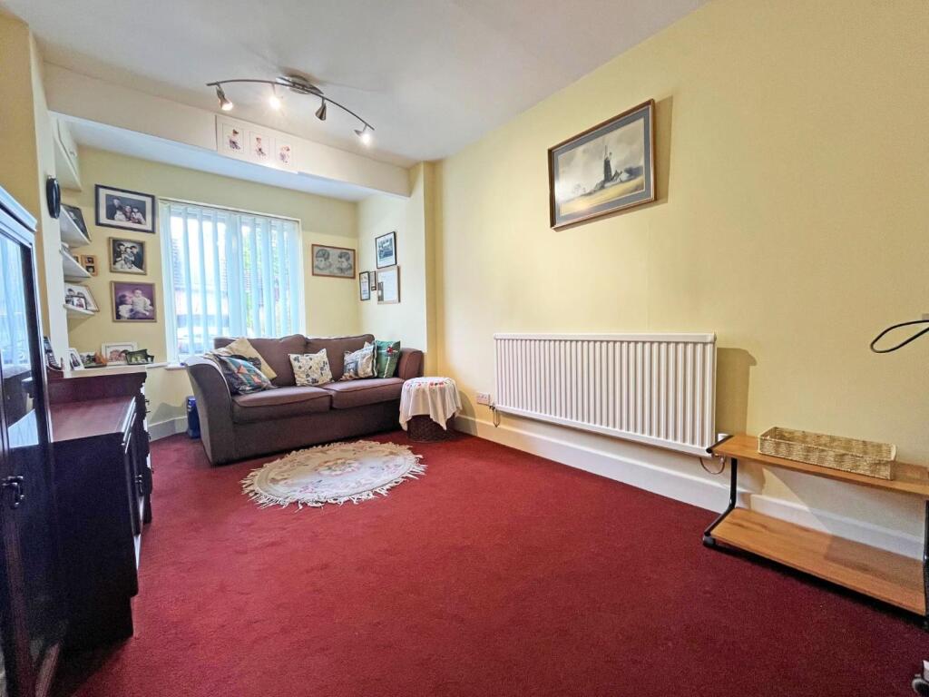 Family Room.jpg