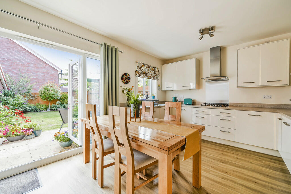 Kitchen/Dining Ro...