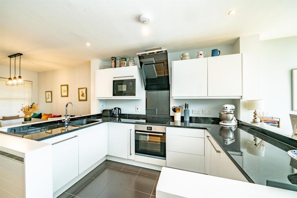 33-Burleigh-Road-1009.jpg