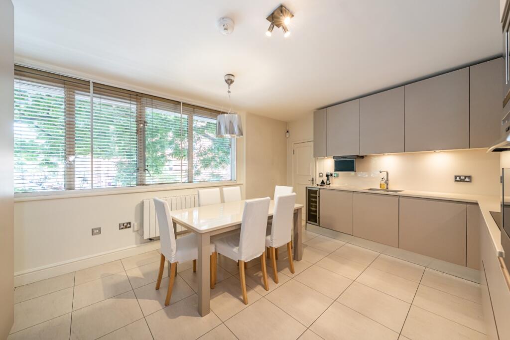 1-2-Bristol-House...