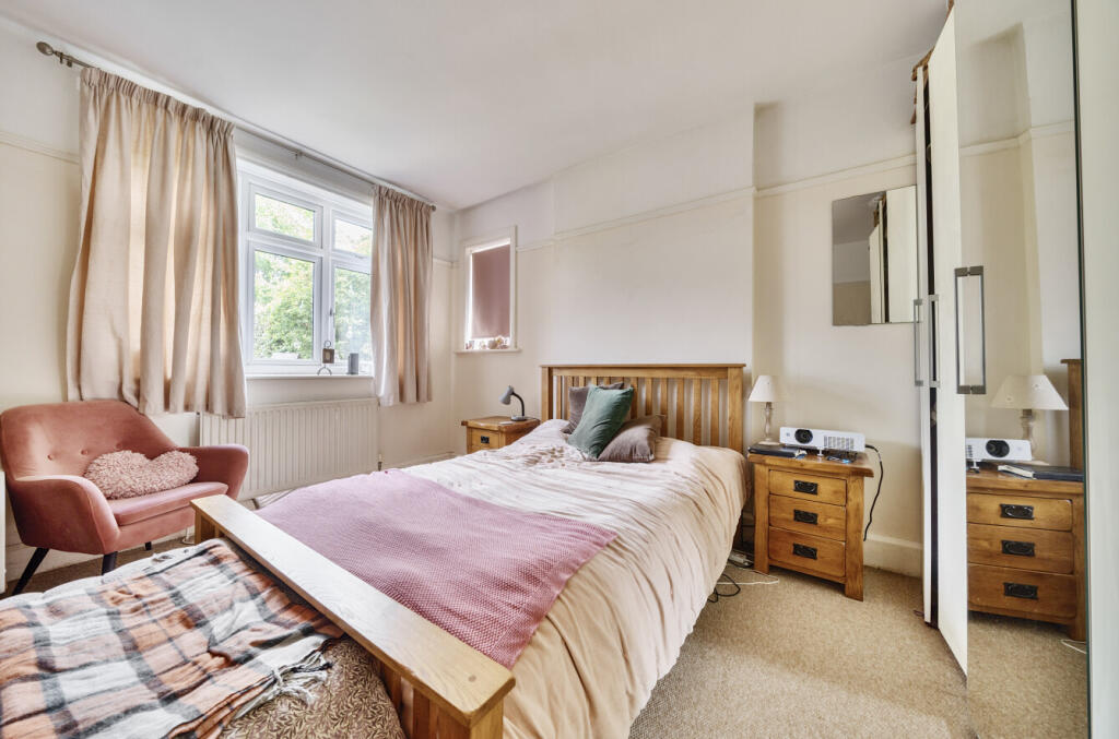 1304032-3-6846d94...