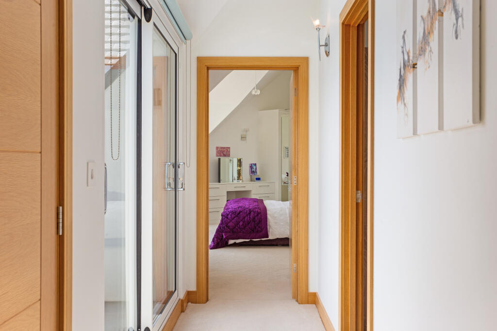Bedroom 1 - Entry