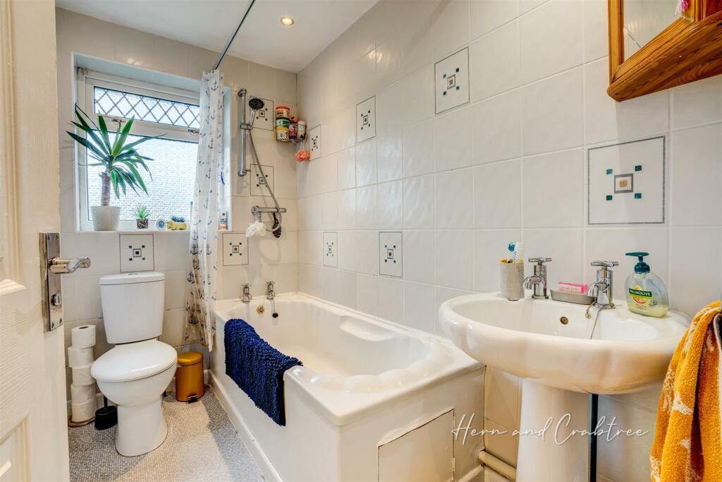 Runcorn Close, Old St Mellons, HernCrabtree (10).j