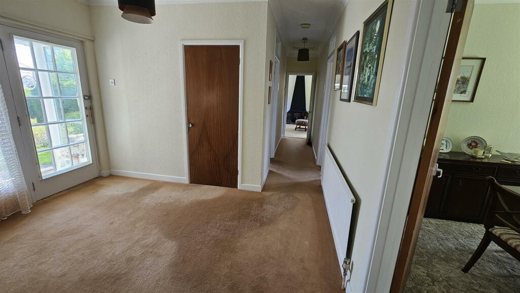 ENTRANCE HALLWAY