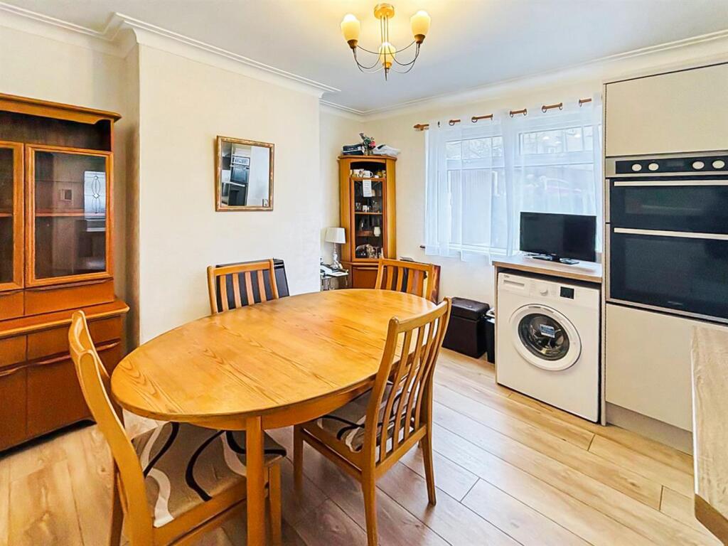 Fitted Dining Kitchen: