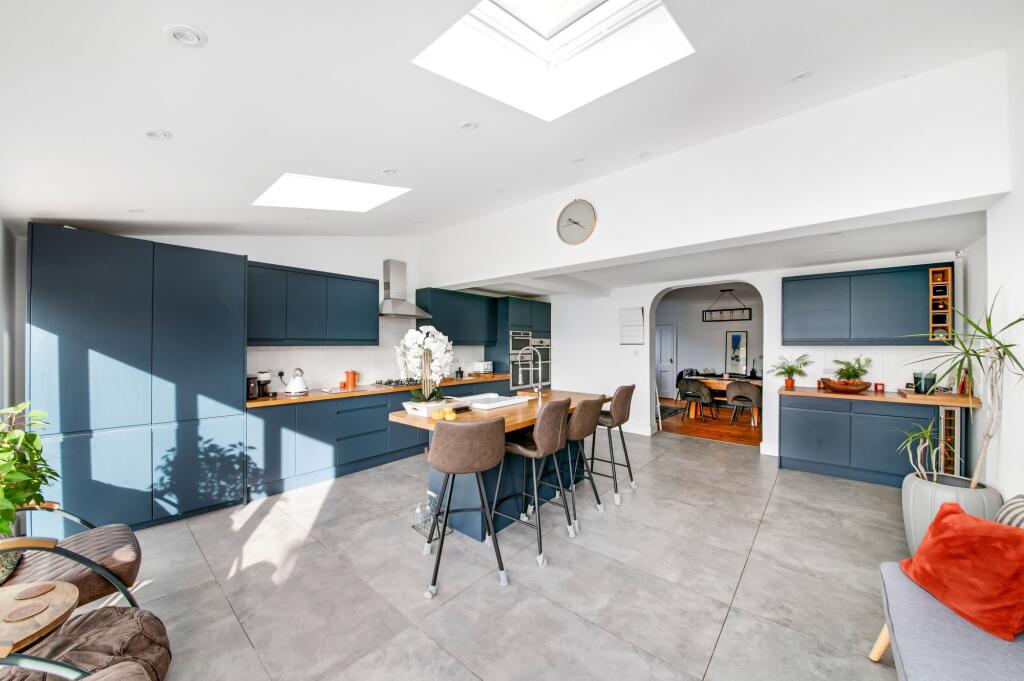 LIVING DINING KITCHEN