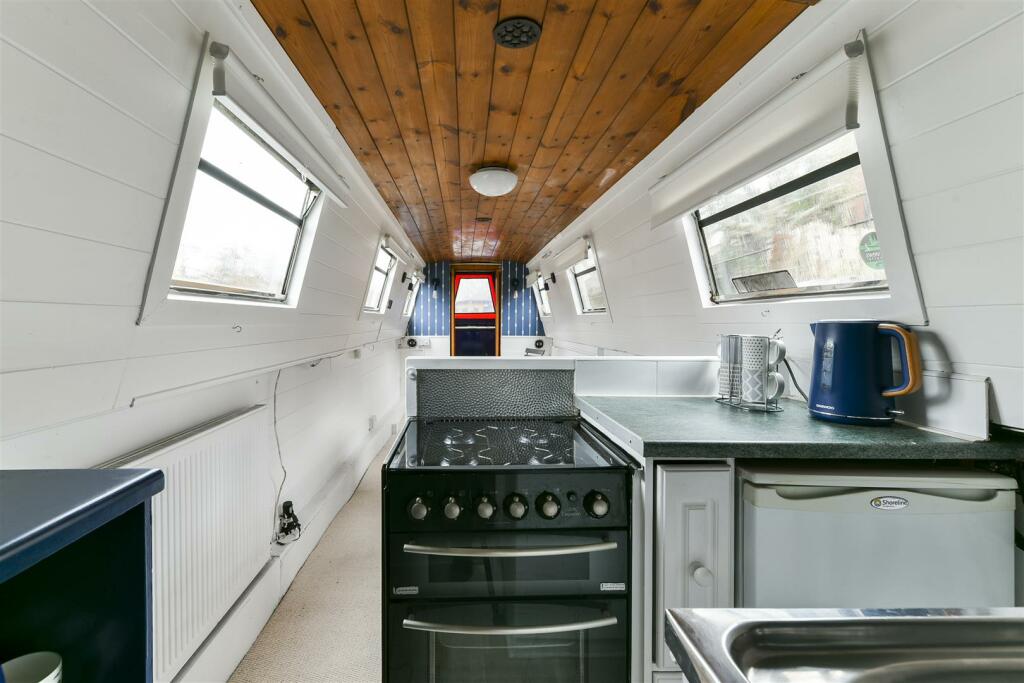 Barton Mead Boat-3.jpg