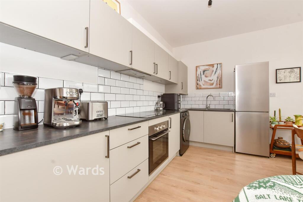 Kitchen/ Living Area