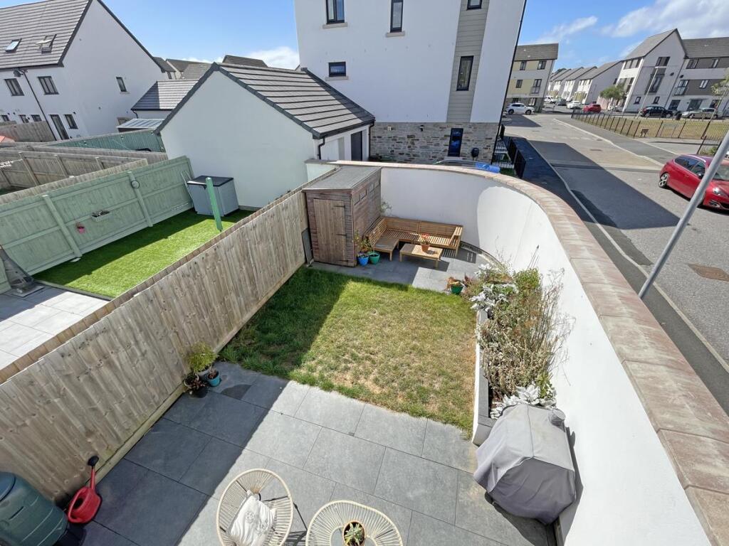 Haycroft Mews 21 - Garden View.jpg