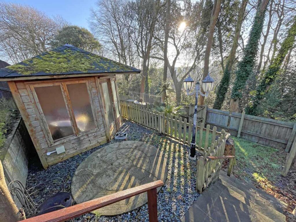 Medway Place 37 Garden 3.jpg