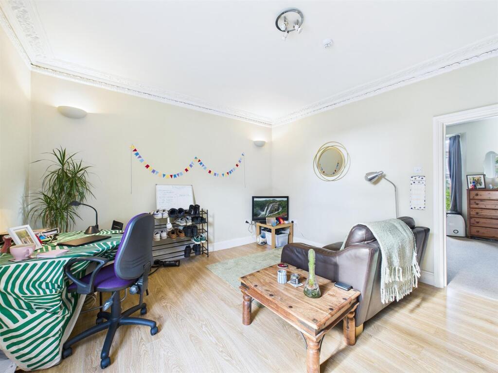 7 - Block of four flats.jpg