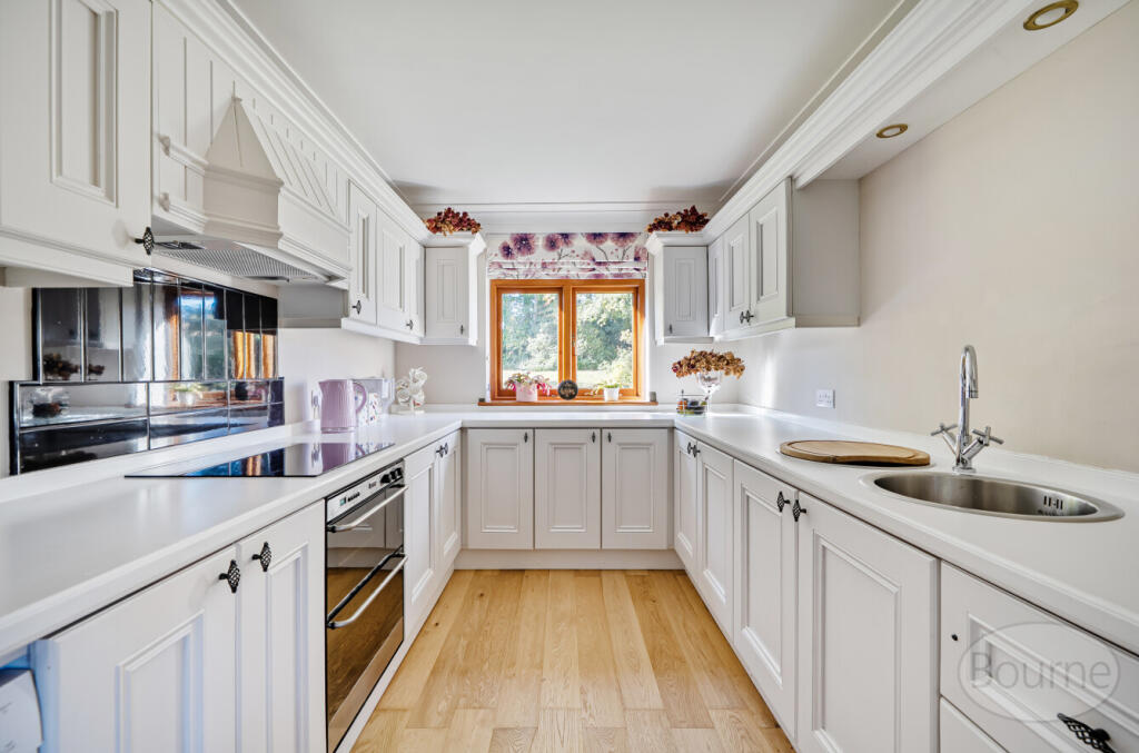 27abee49-ae3e-495...