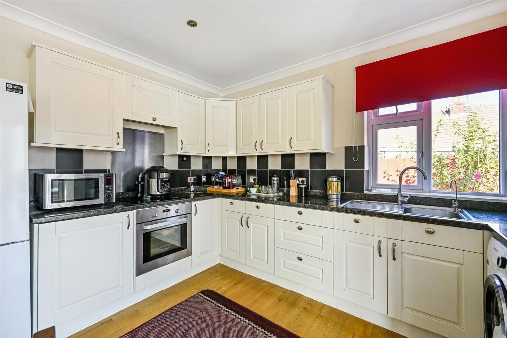 Kitchen.jpg