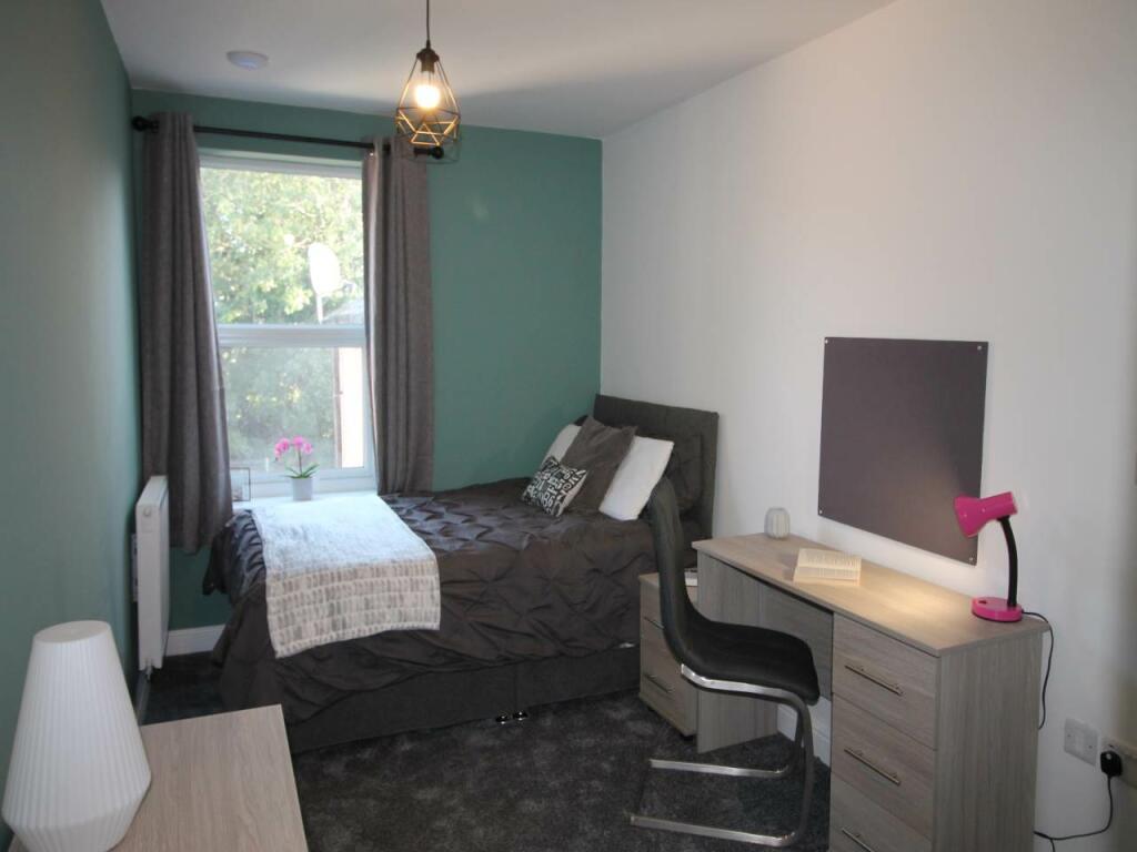 Bedroom 2 &amp; En-suite