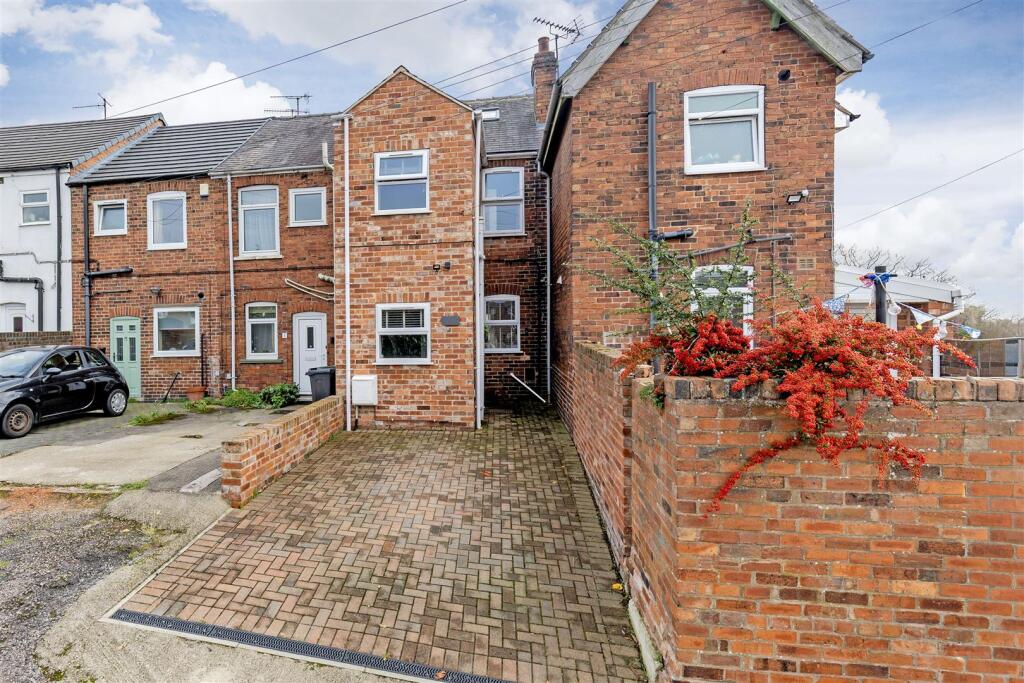 Front External-1.jpg