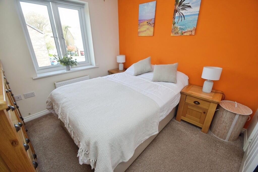 902f65a8-Bedroom ...