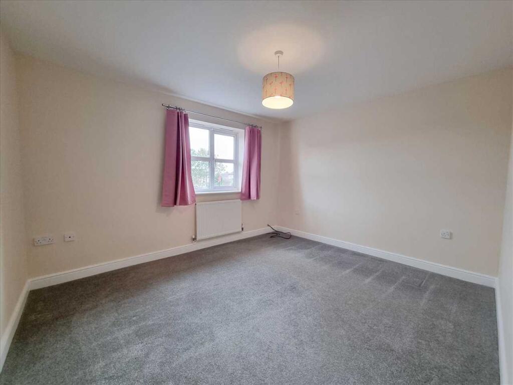 Bedroom 1:
