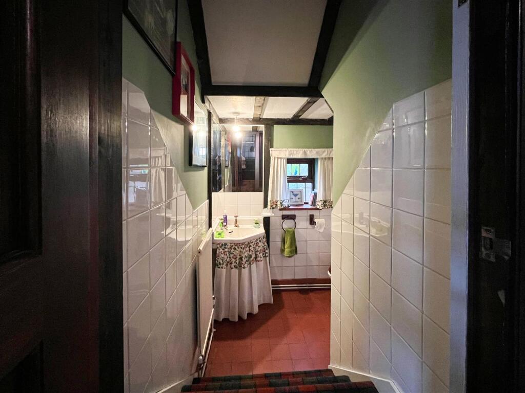 cloak room