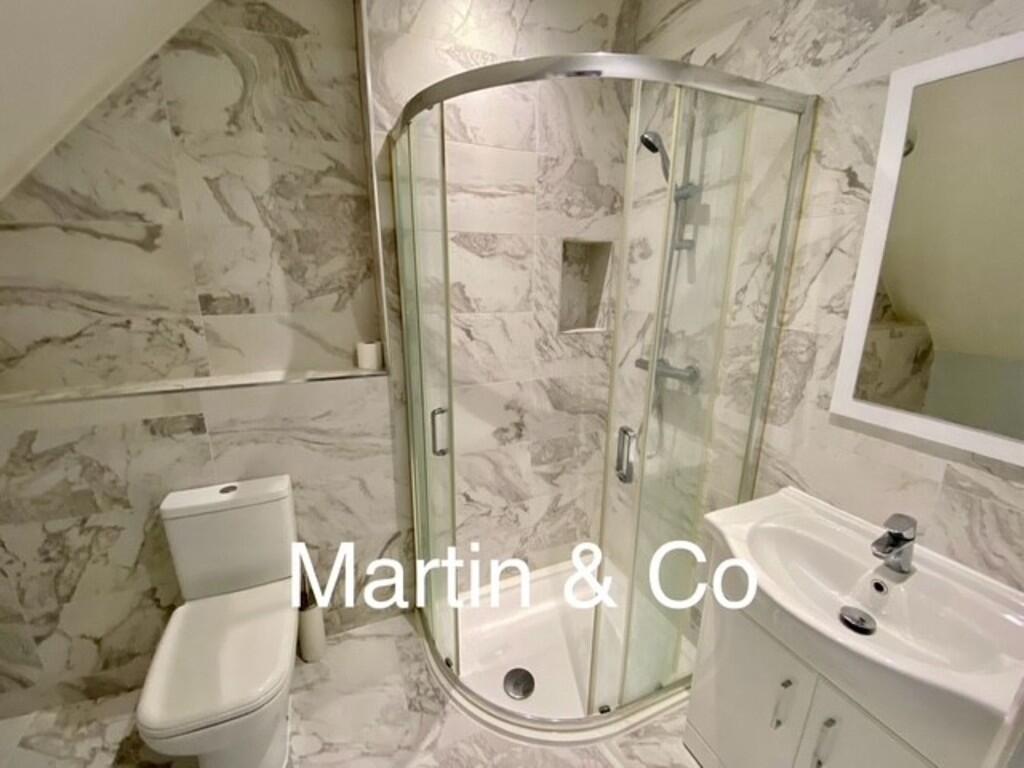 En-Suite Shower R...