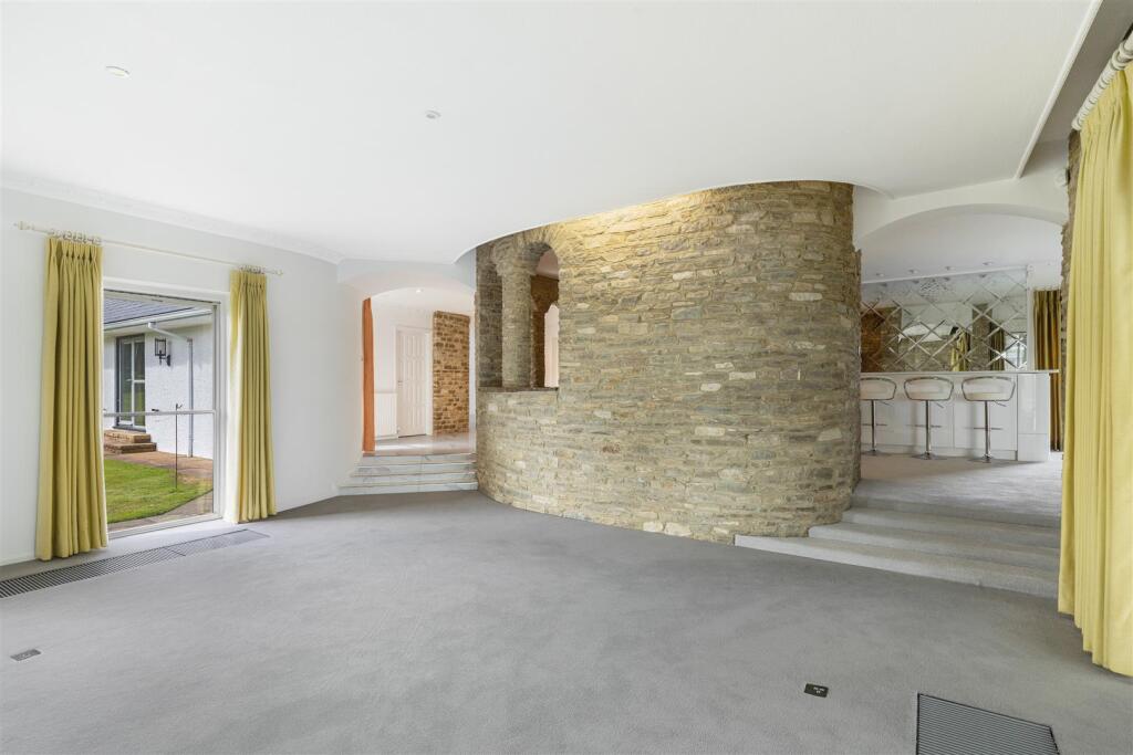 Waverley Court Farm, Monks Walk Farnham, Surrey, G