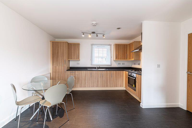 Lounge/Dining/Kitchen